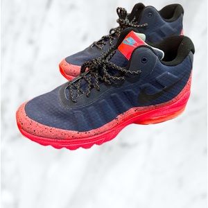 Air Max Invigor Obsidian blue/solar red.   Size 13.